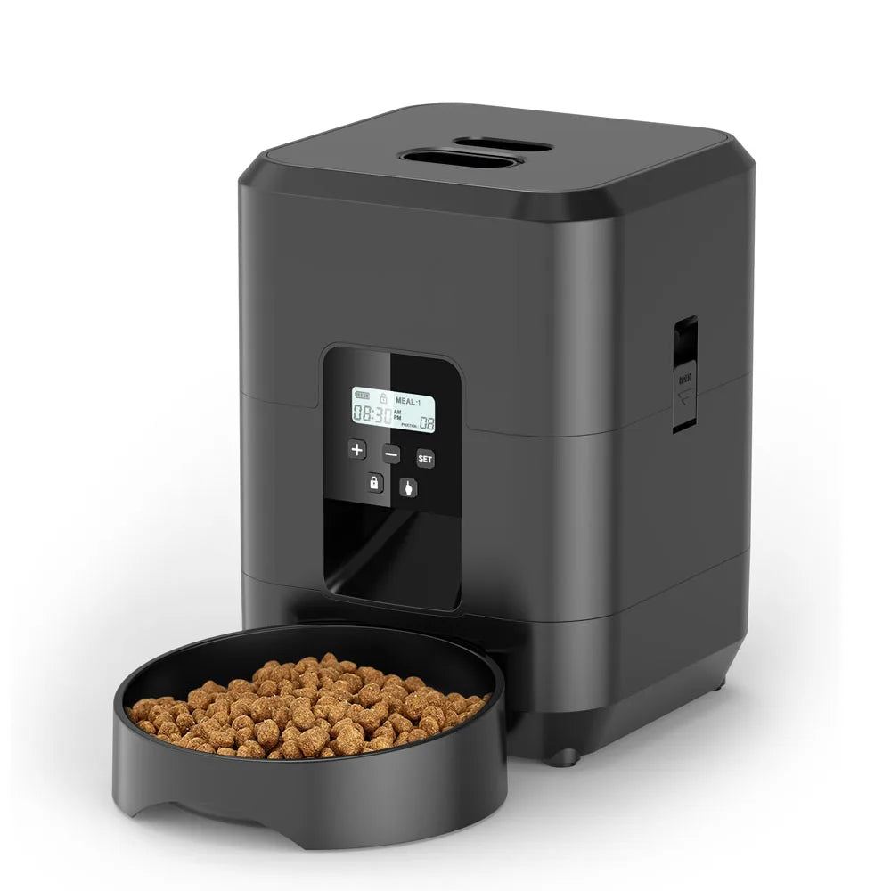 Distributeur automatique de croquettes connecté